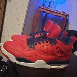 Jordan 4 retro